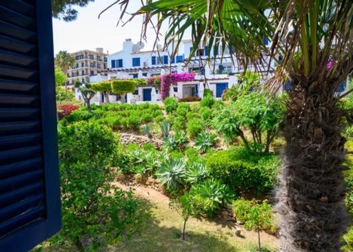 Newly Renovated 2 Bedroom Beachfront House Sitio de Calahonda Zewnętrze zdjęcie